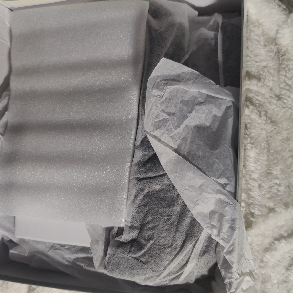 Elegant Black Knee-High Women's Boots - Picture 7 of 9